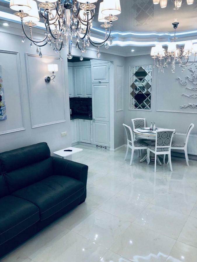 White Apartments In Arcadia Одесса Экстерьер фото