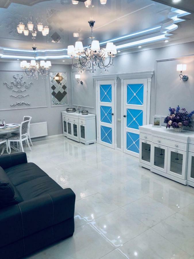 White Apartments In Arcadia Одесса Экстерьер фото